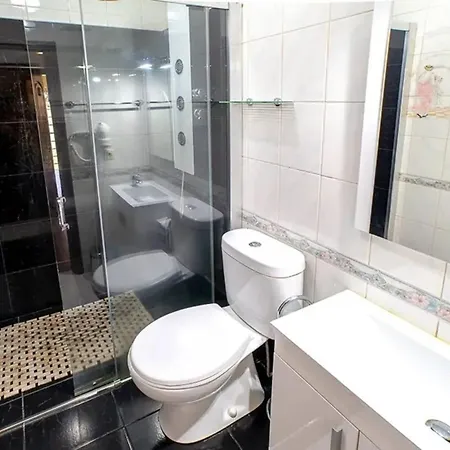 Majestic Manor In With Private Pool فالينسا