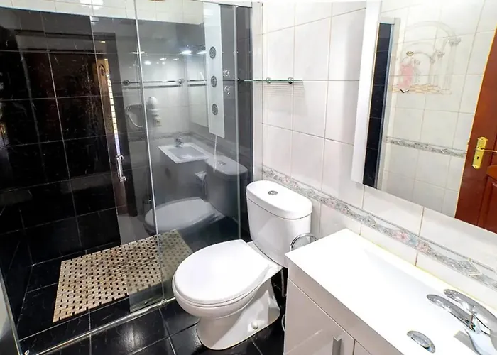 Majestic Manor In With Private Pool Valenca