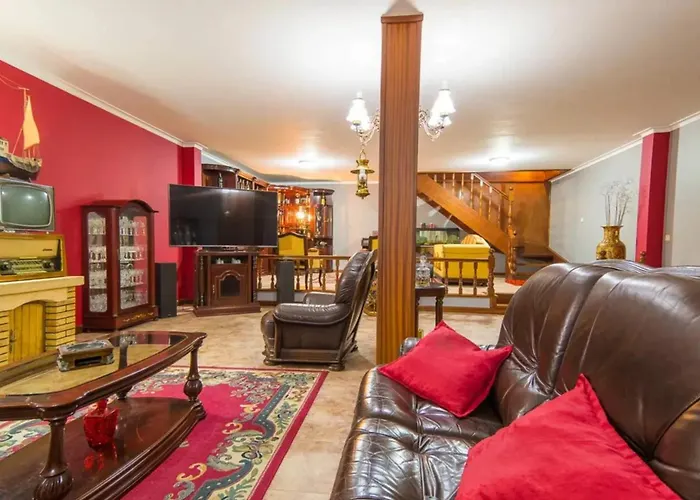 Majestic Manor In With Private Pool Casa vacanze