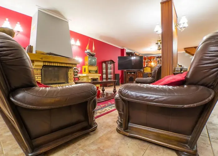 Majestic Manor In With Private Pool Casa vacanze Valenca